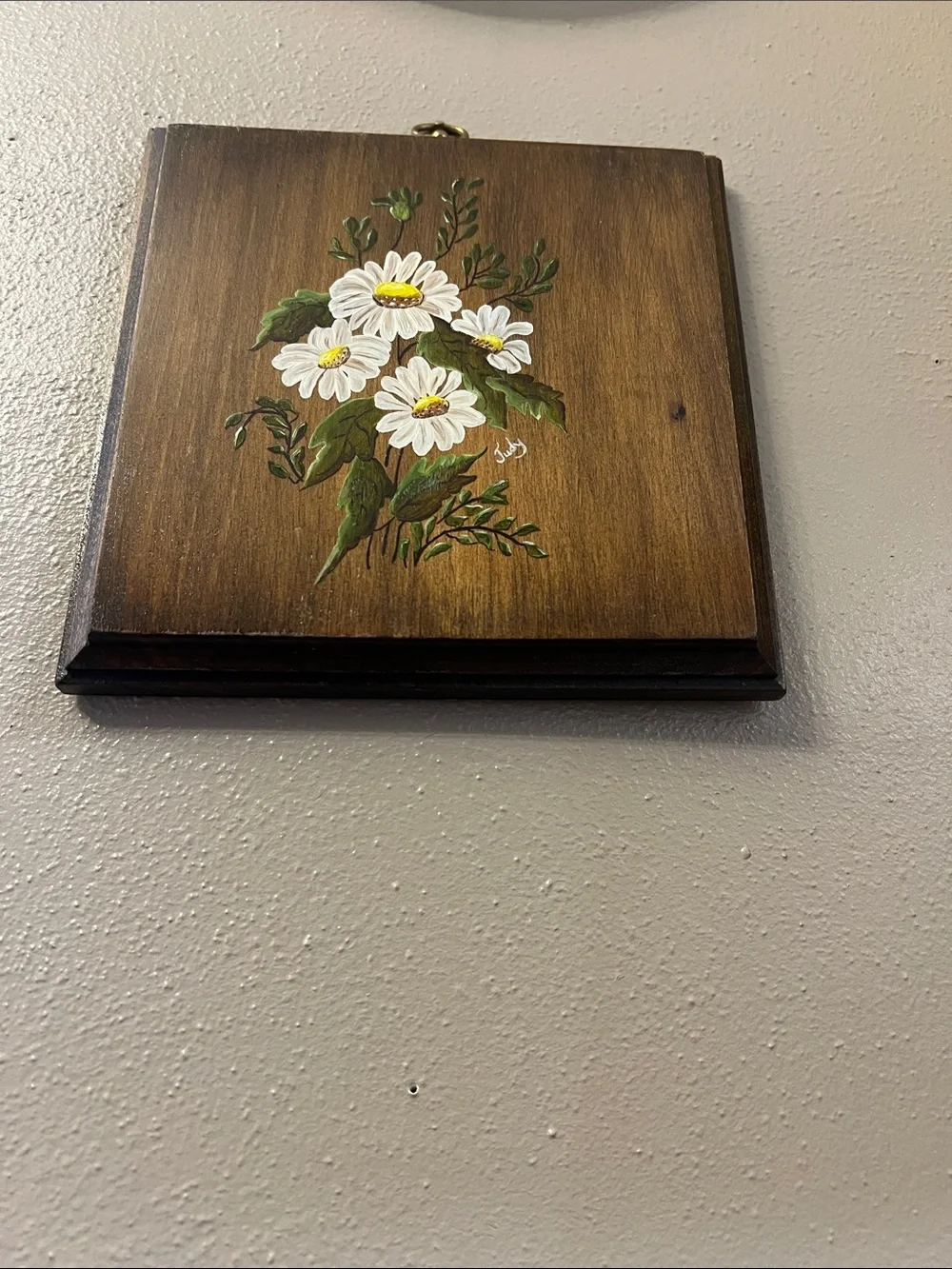 Vintage Hand Painted White Floral wall plaque